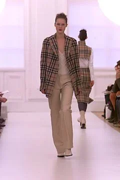 Look 32